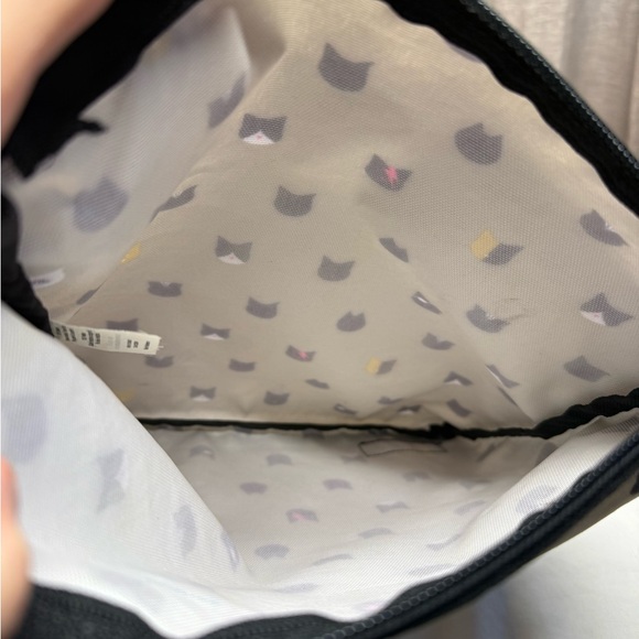 KAVU Zipper Pouch Set - 3 Toiletry Cosmetic Bags - Picture 11 of 13